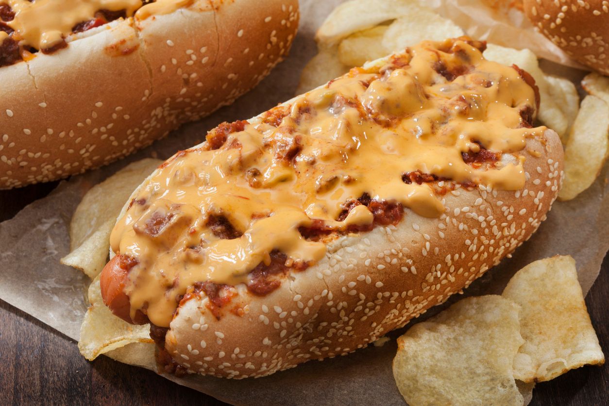 Hot dog con queso Saint Paulin